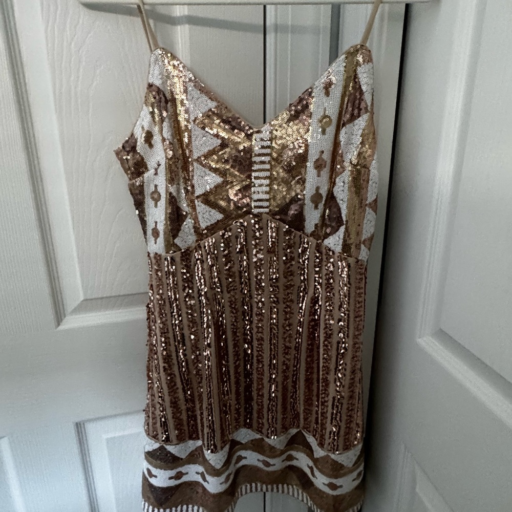 Sequin Embellished Midi Dress - Gold and White